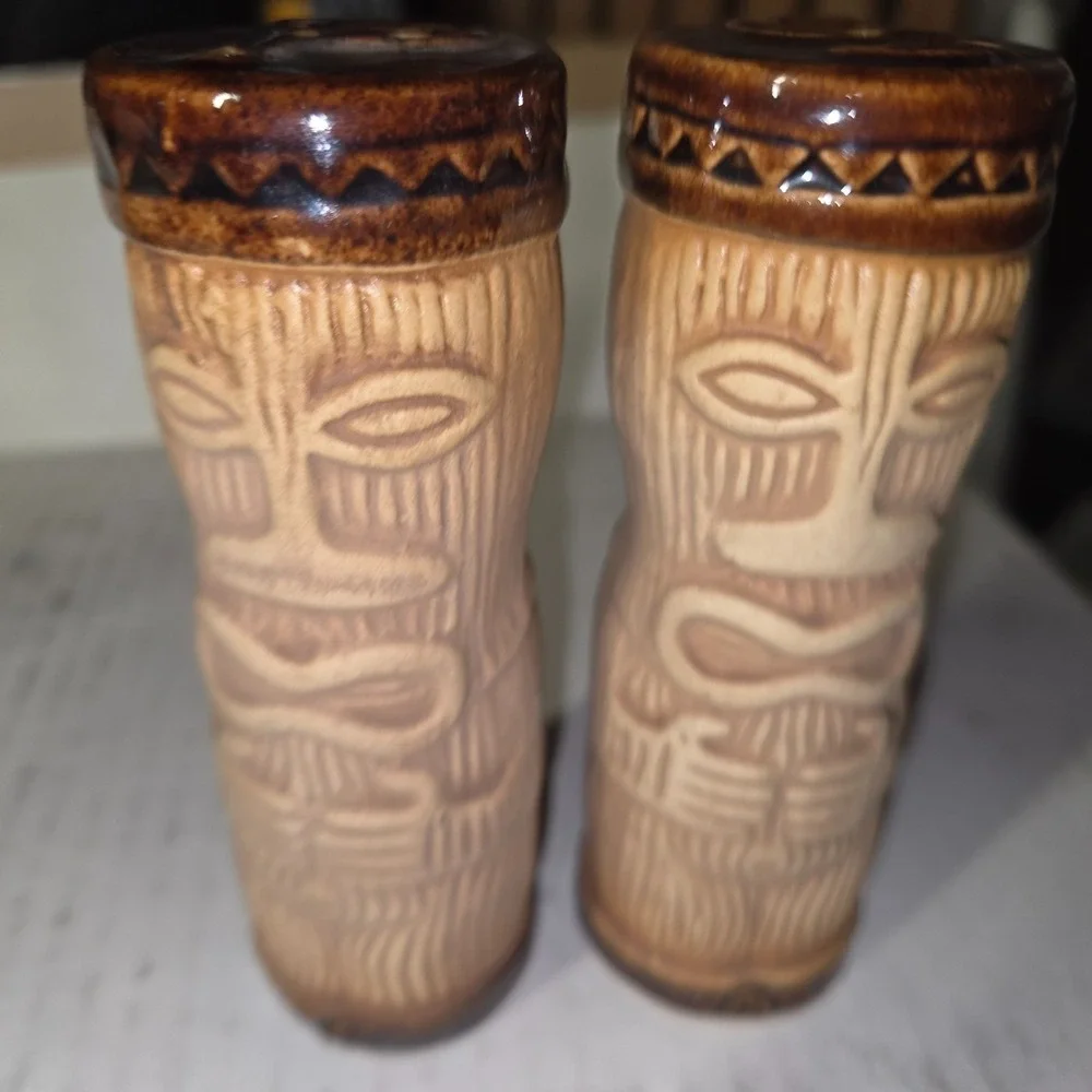 Vintage PMP Paul Marshall Products Tiki Salt & Pepper Shakers, 4 5/8